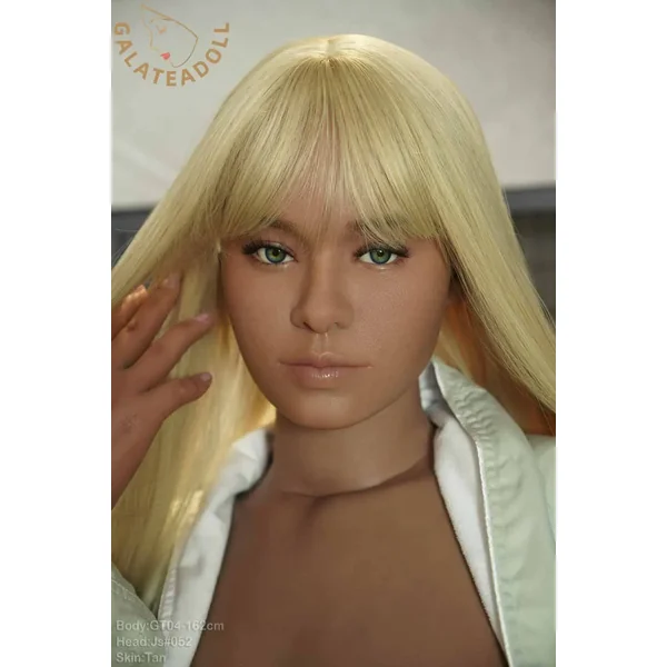 Azalea – 5’3″ | 162cm Sex Doll