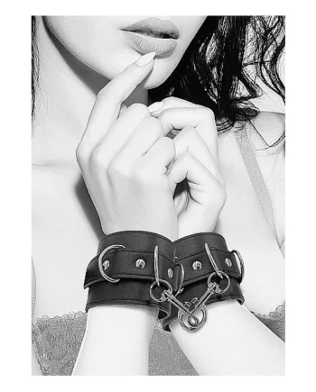 B&W BONDED LEATHER HAND/ ANKLE CUFFS W/ ADJUSTABLE STRAPS