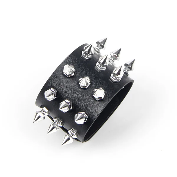 ComeOn Dear – Bracelet Spike – Black/Silver