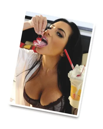 Kinky Kim Doll - Pipedream