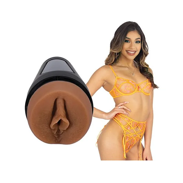 Main Squeeze Pussy Masturbator-Xxlayna Marie