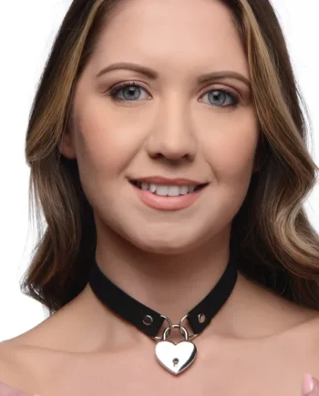 Master Series - Lock-It Heart Choker