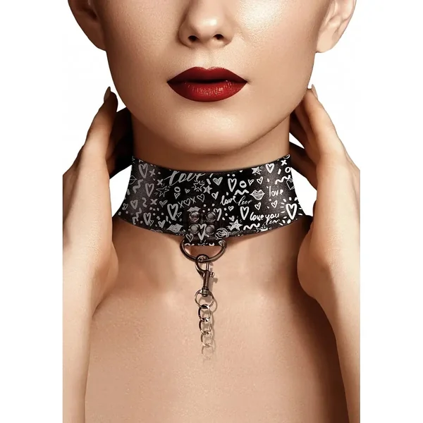 Ouch! Love Street Art Collar with Leash