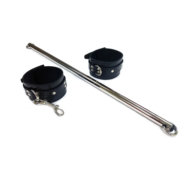 Rouge – Spreader Bar with Cuffs